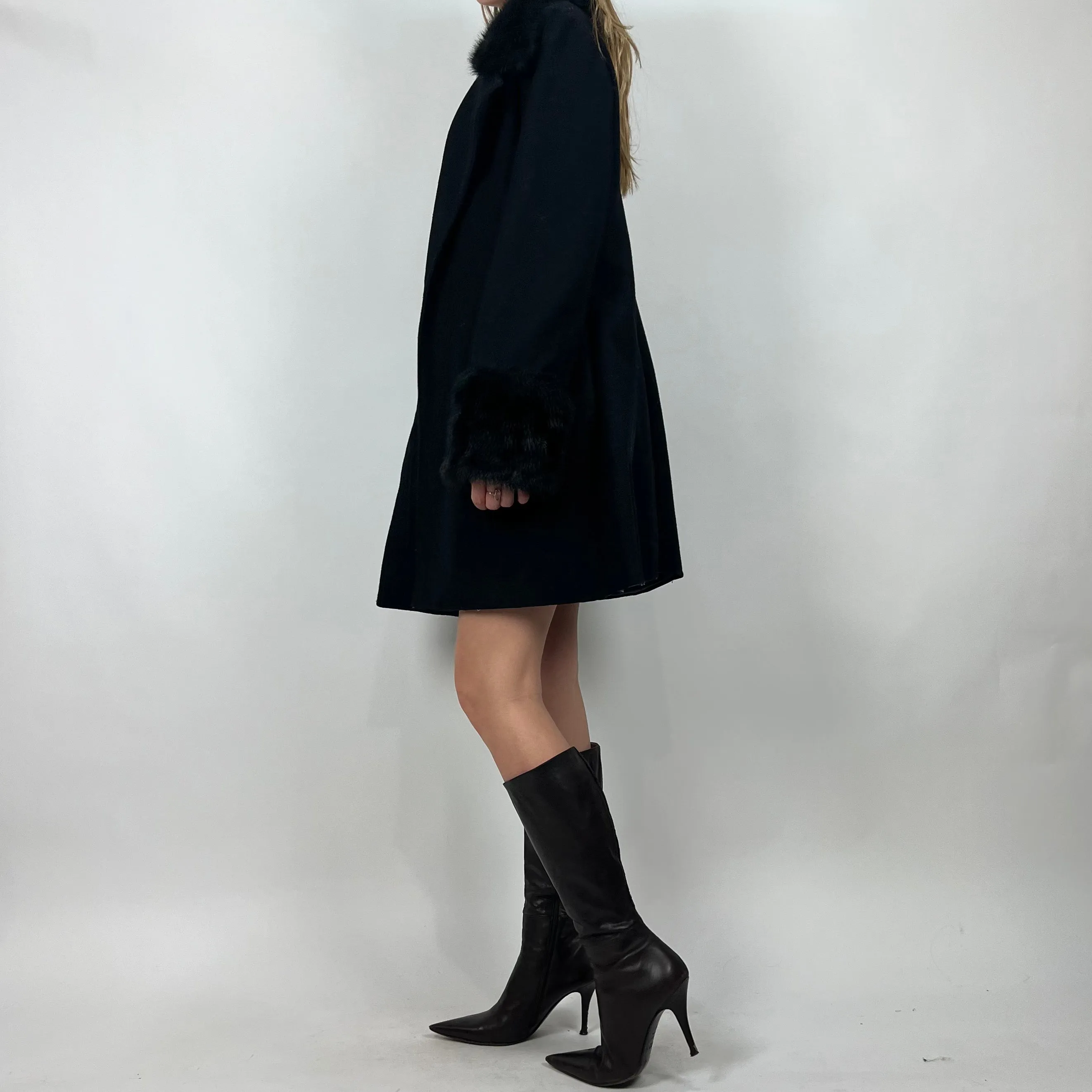 2000s Guess Black Fur-Trim Coat (M/L)