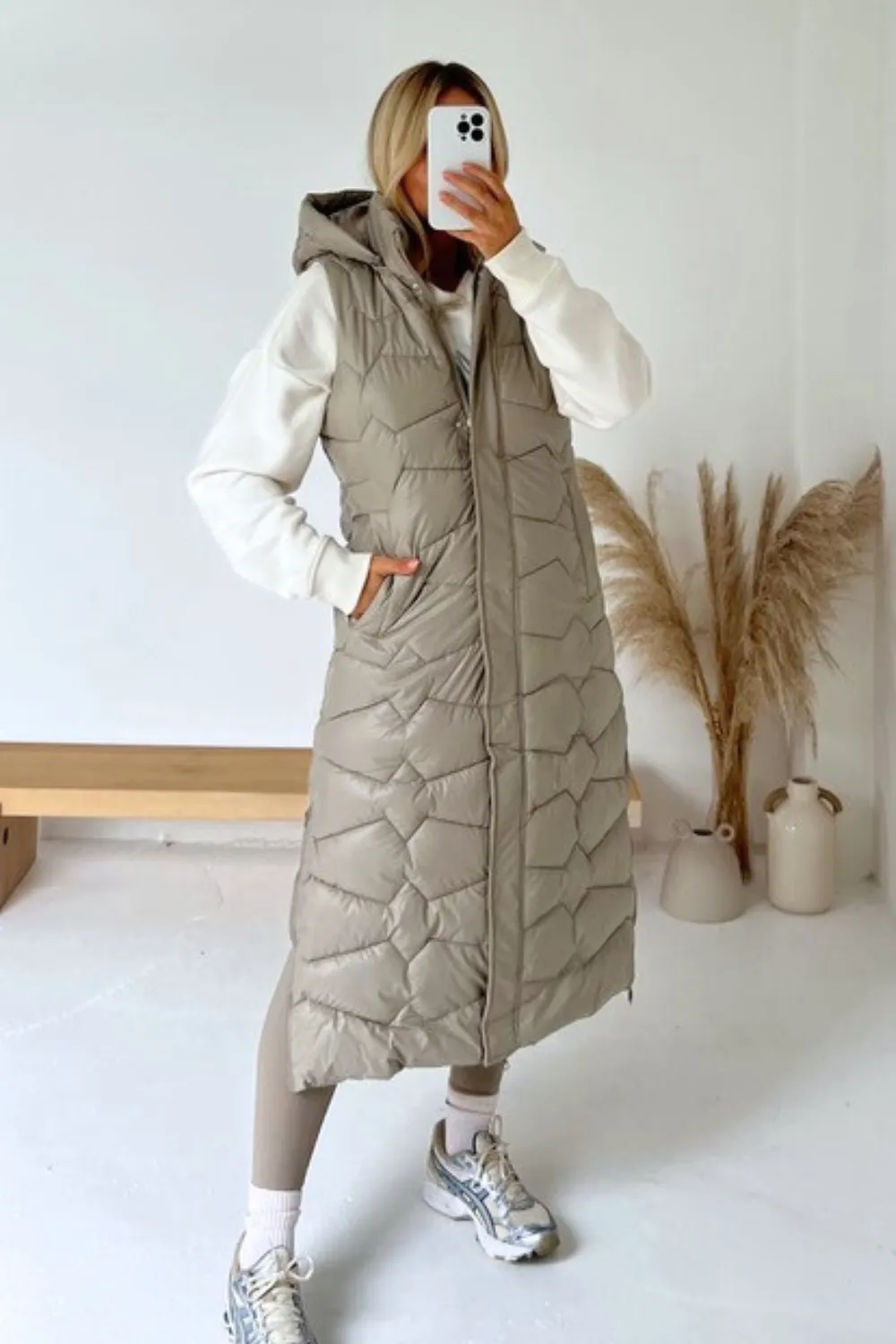 Maria beige geometric puffer gilet