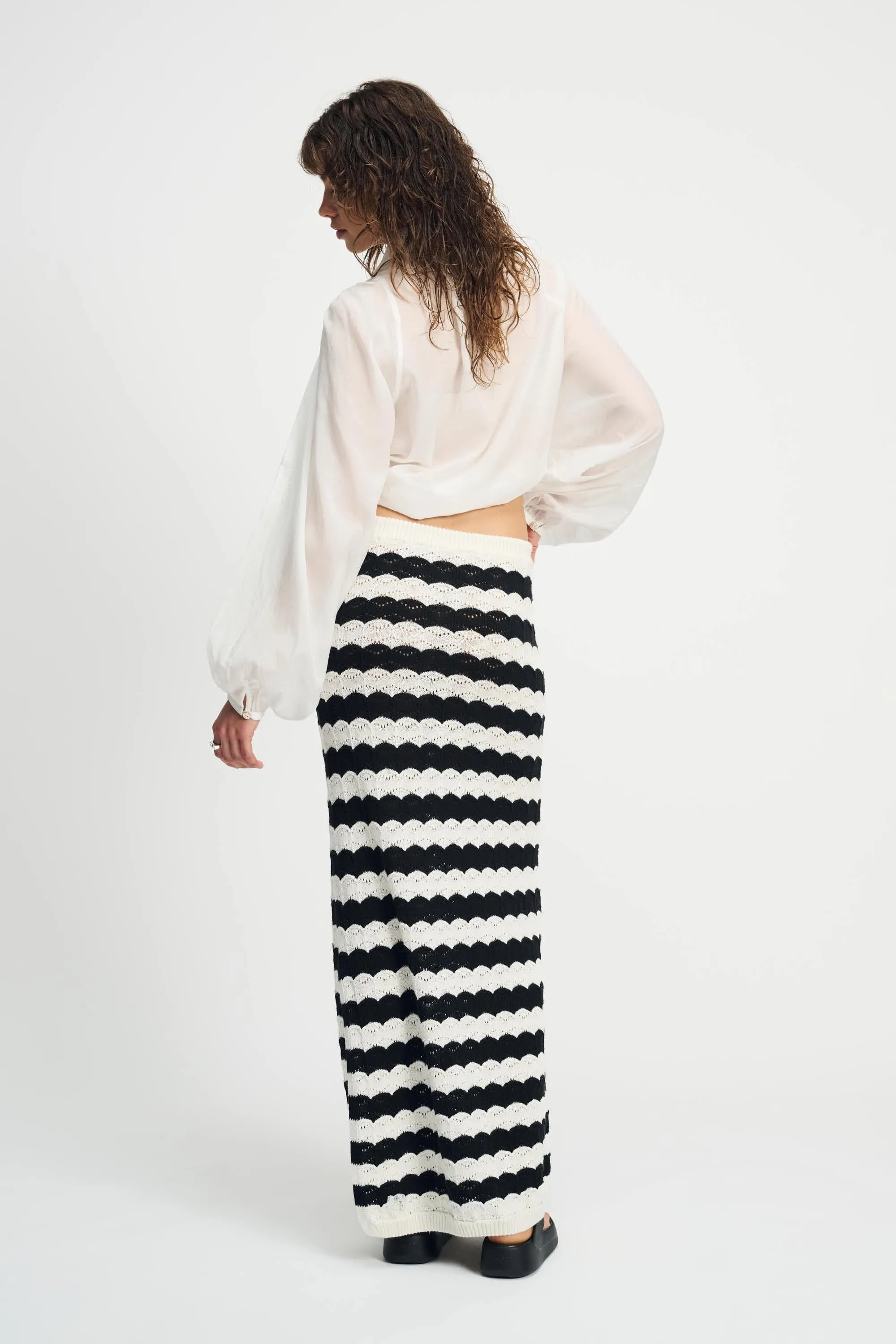 SKIRT - Crochet Black White