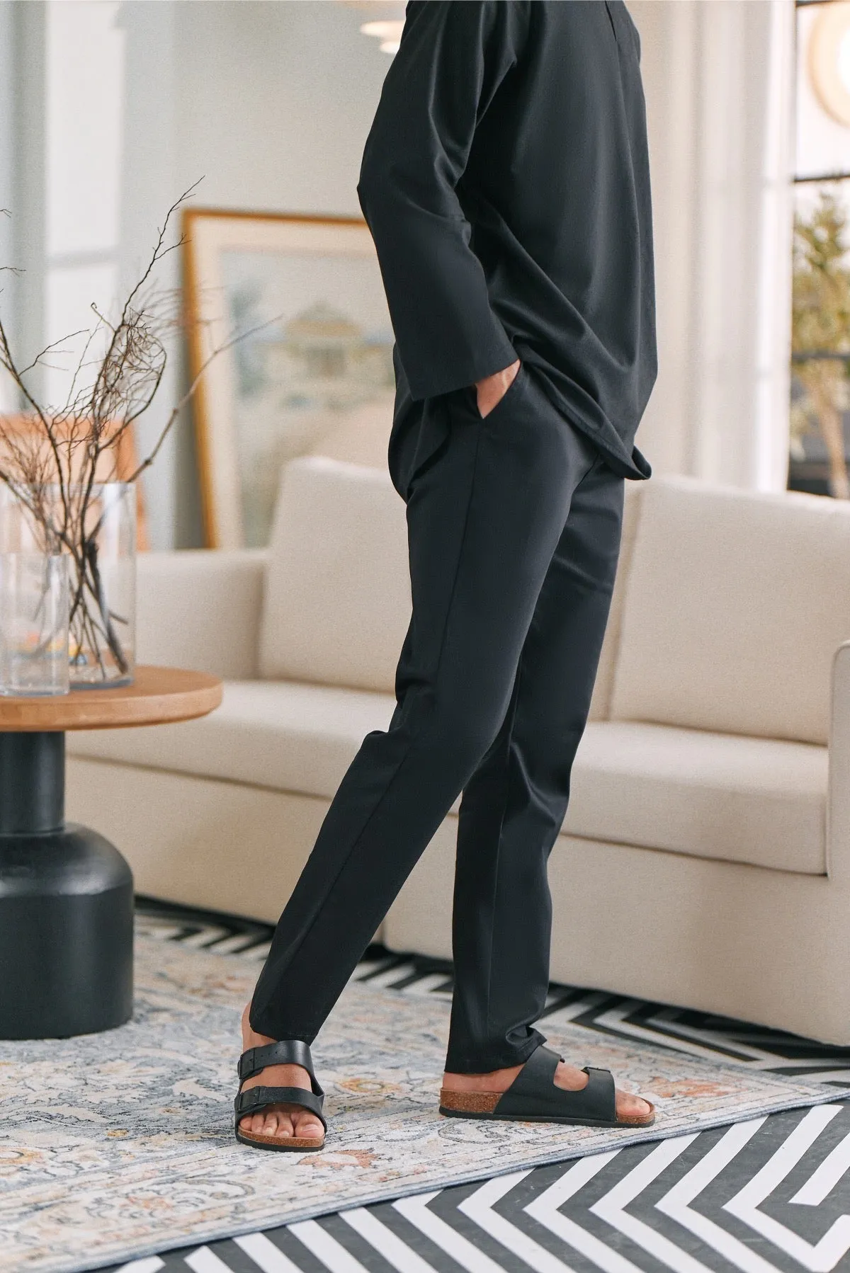 The Perfect Men Slim Fit Pants - Black
