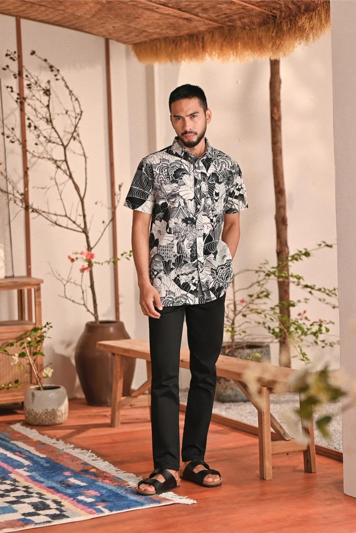 The Perfect Men Slim Fit Pants - Black