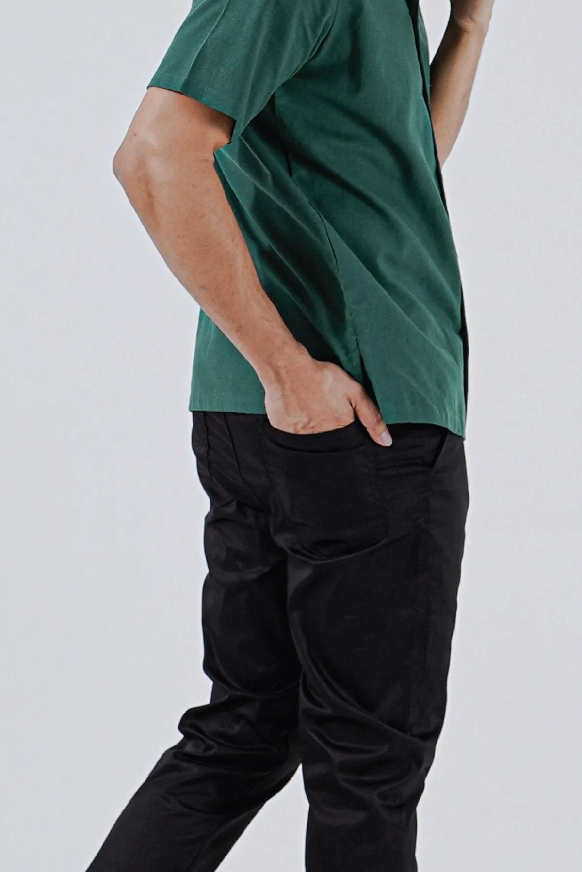 The Perfect Men Slim Fit Pants - Black