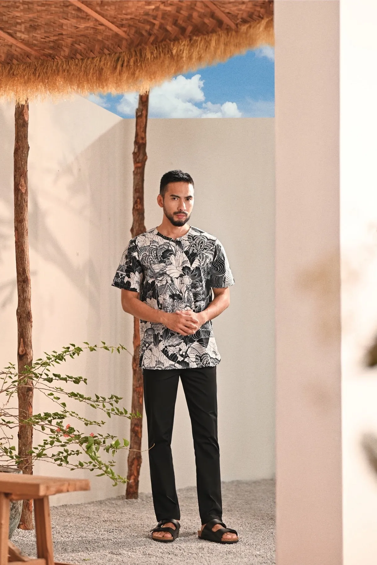 The Perfect Men Slim Fit Pants - Black