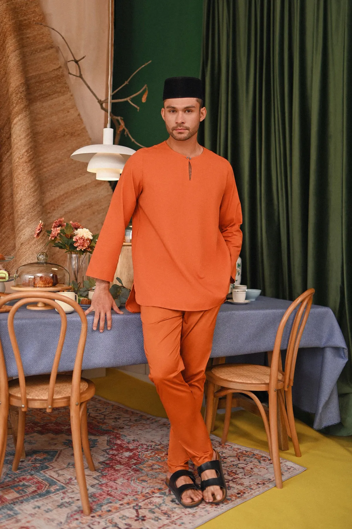 The Perfect Men Slim Fit Pants - Brown